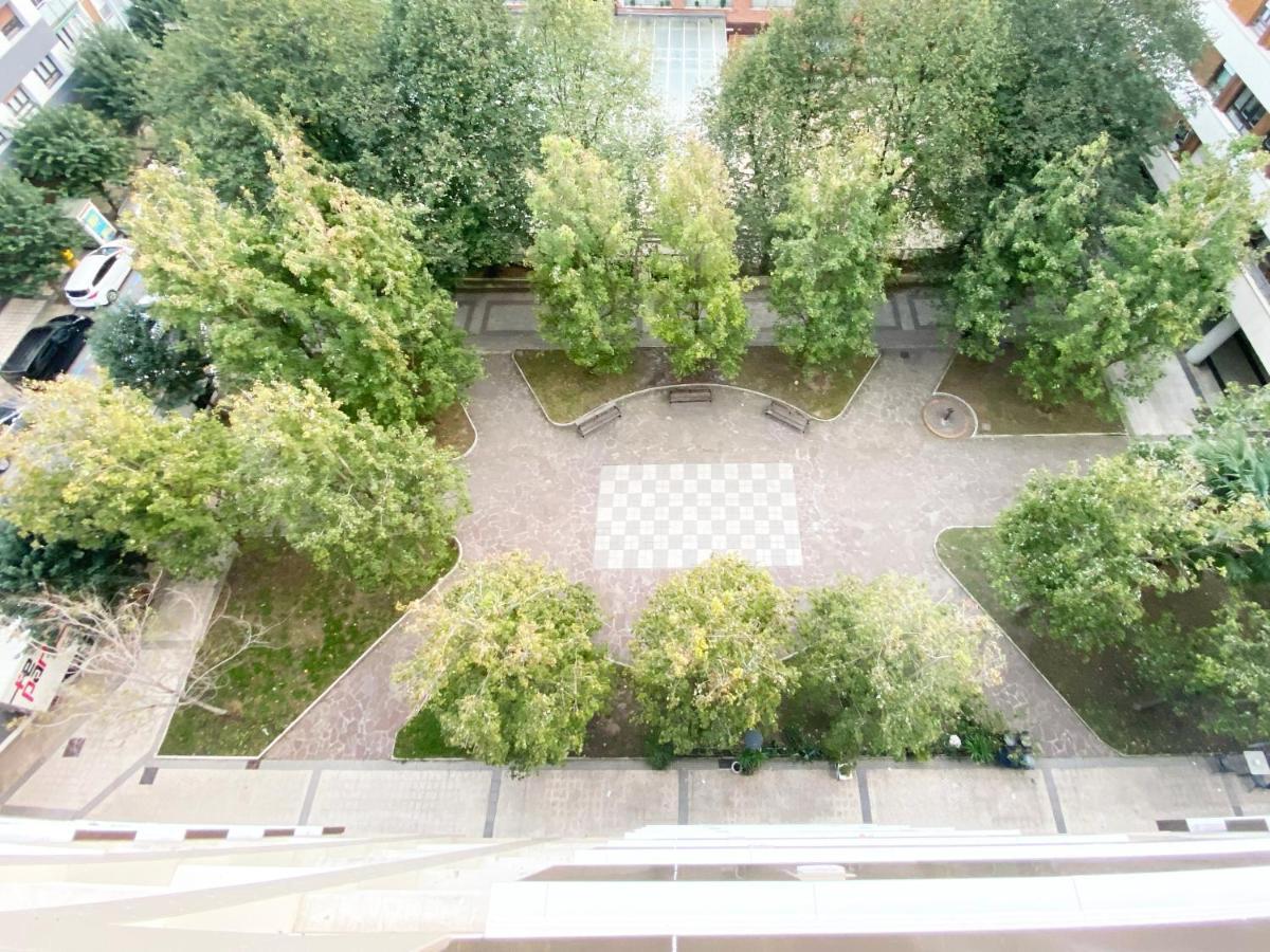 Miramar Luxurious Flat, 3 Double Rooms, Free Parking, Terrace, Completely New San Sebastian Bagian luar foto