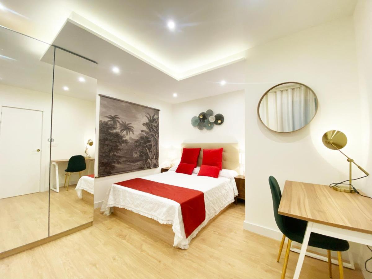 Miramar Luxurious Flat, 3 Double Rooms, Free Parking, Terrace, Completely New San Sebastian Bagian luar foto